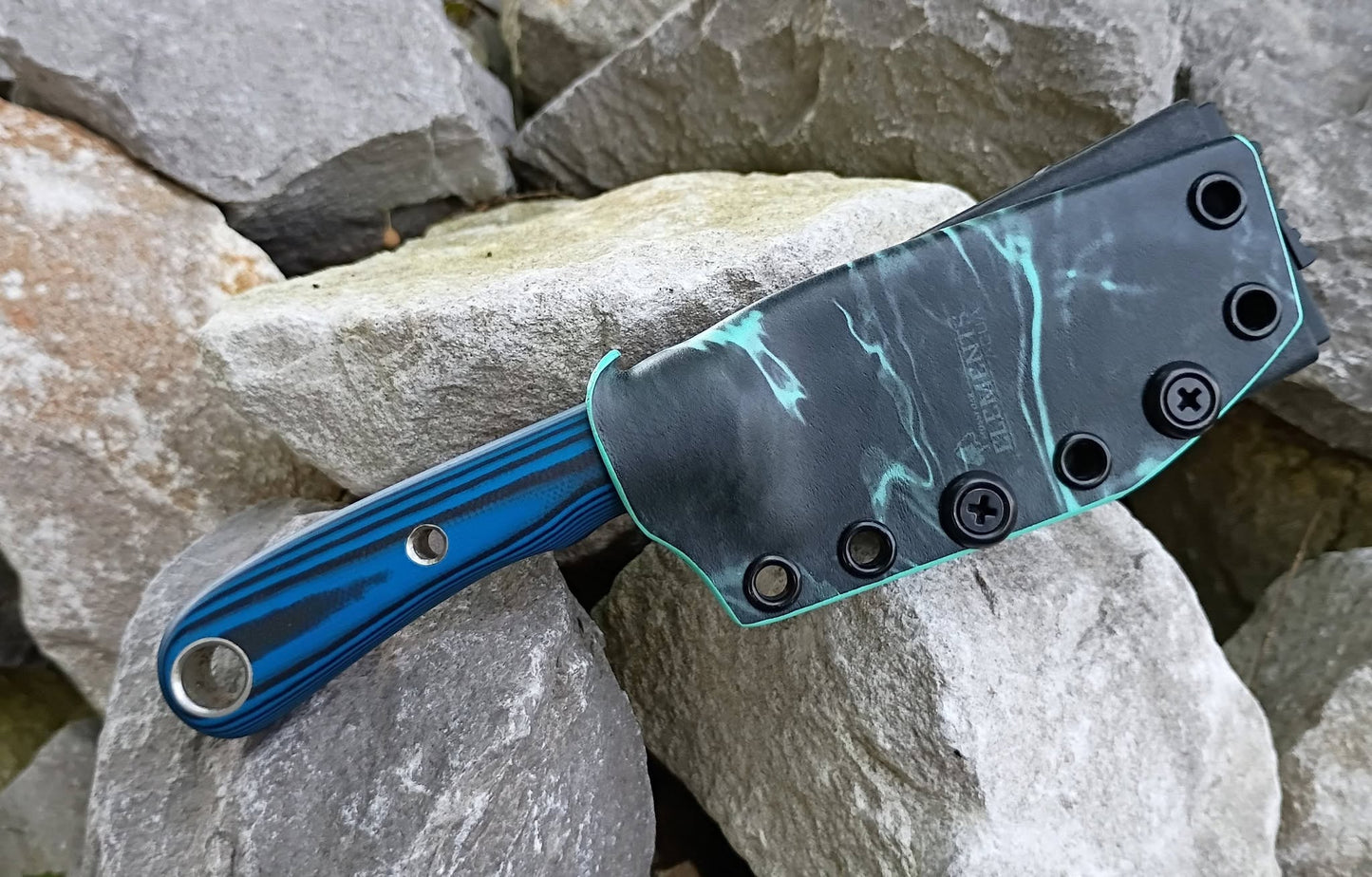 DC Drop Point - In Stock (Blue/Black G10)