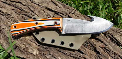 The Guthook Skinner is made with 5/32" 1095 or 80CRV2 high carbon tool steel, with an overall 7 5/8" length. A traditional guthook skinner made with modern materials, and handcrafted for today's outdoorsman. 